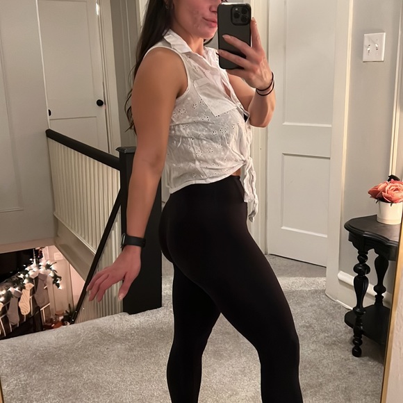 Love Notes Eyelet Collared Button Up Tie Front Tank Size S - Picture 3 of 10